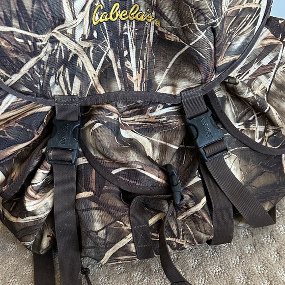 Vintage -Cabela's Woodland “ Waterfowl” Camouflage Backpack - Picture 5 of 6